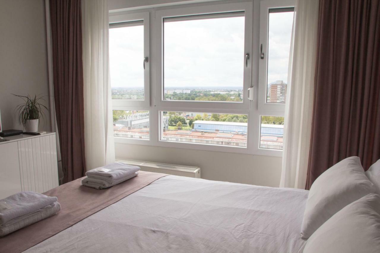 Penthouse “Sky 16” Studio Apartment Ζάγκρεμπ Εξωτερικό φωτογραφία