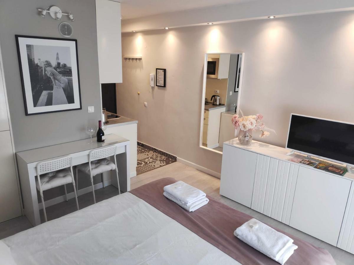 Penthouse “Sky 16” Studio Apartment Ζάγκρεμπ Εξωτερικό φωτογραφία